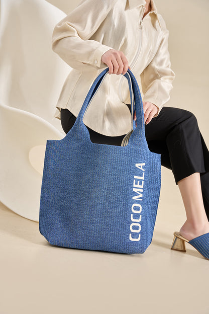 The Lightweight Tote Blue